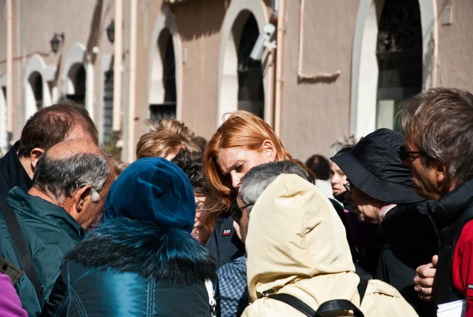 183945_299076516868469_1299823856_n